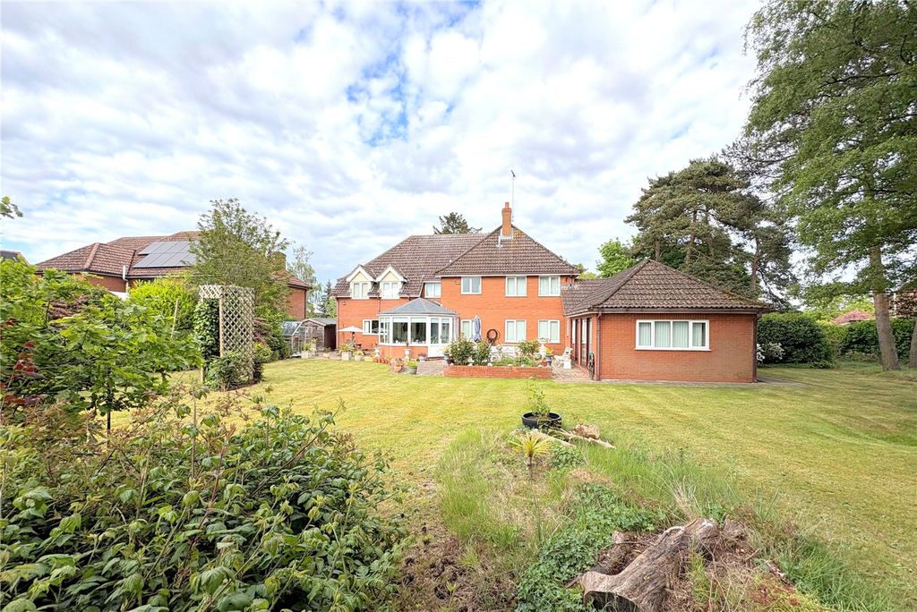 Property photo 2 of 23 Picture No. 48