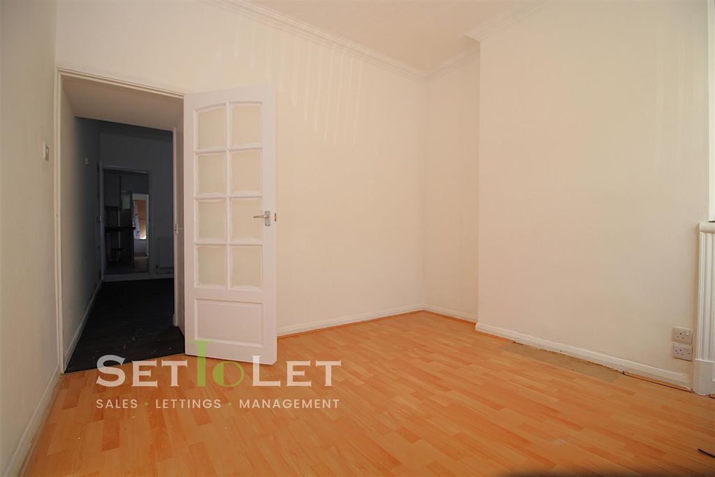 Property photo 3 of 11 Img_8515.Jpg
