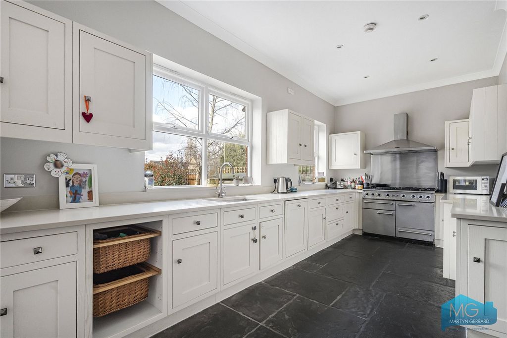 Property photo 3 of 49 Picture No. 75