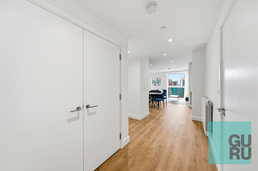 Property photo 2 of 19