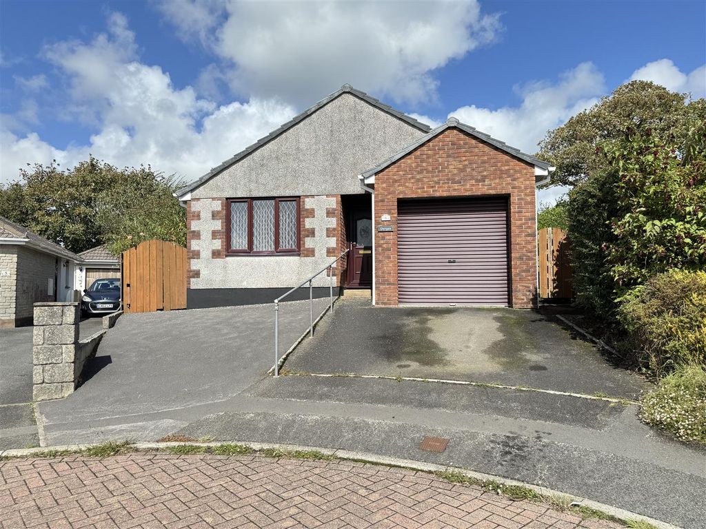 Property photo 1 of 21