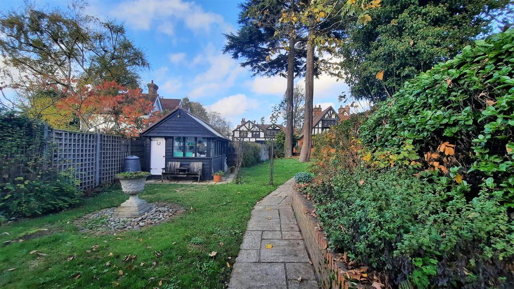 Property photo 3 of 34 New Gdn 1.Jpg