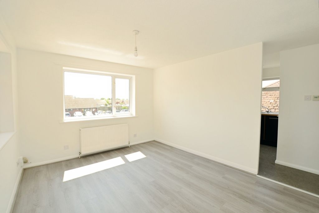 Property photo 2 of 16 Photo