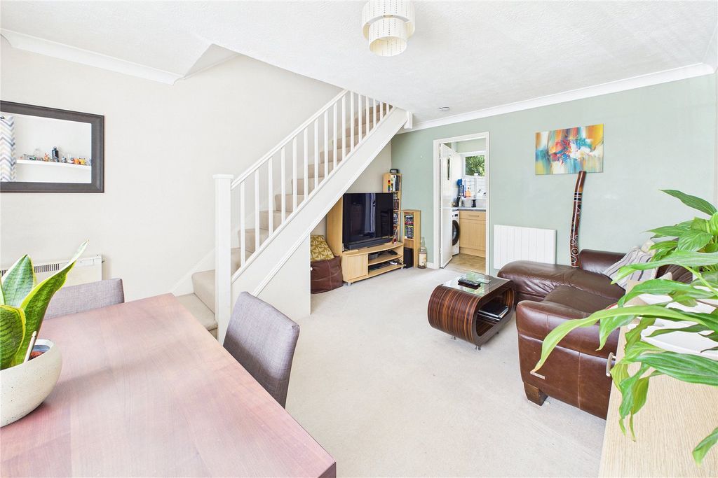 Property photo 2 of 14 Picture No. 17