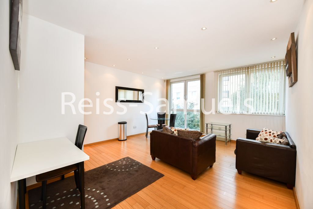 Property photo 3 of 19