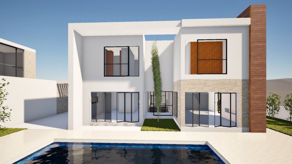 Property photo 2 of 8