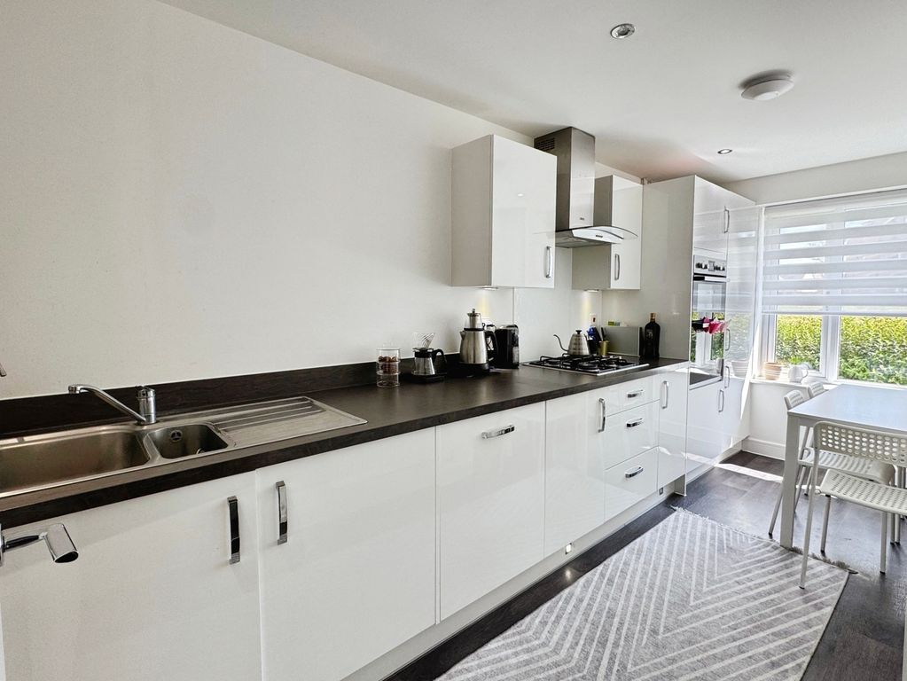 Property photo 3 of 15 Pbox-Img.Jpg