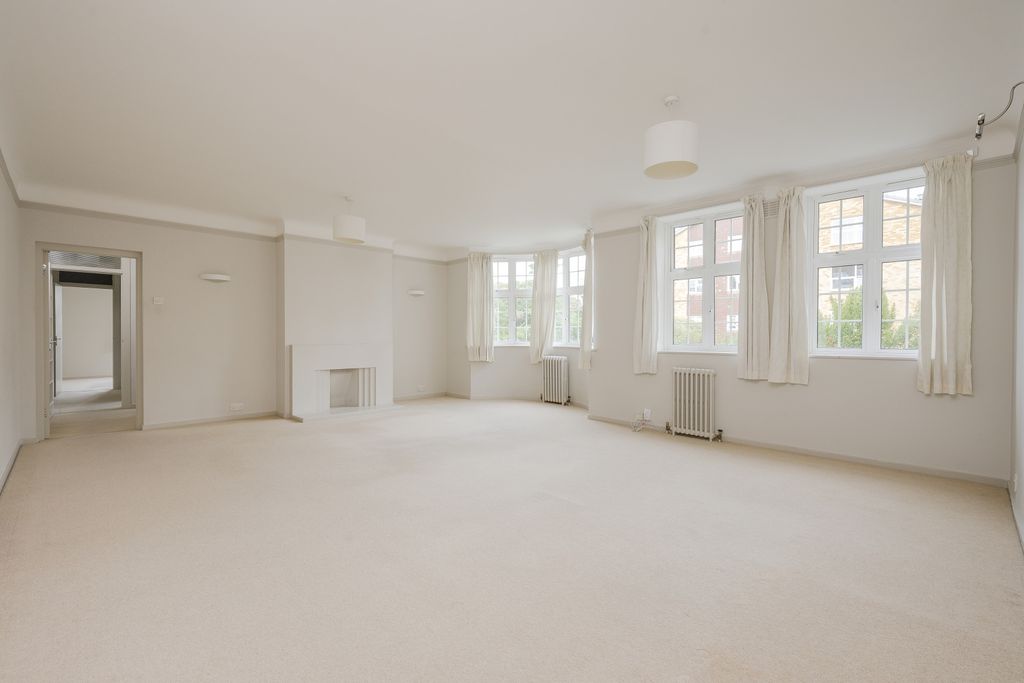 Property photo 2 of 9 Picture No. 25