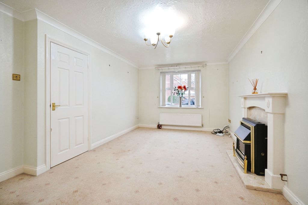Property photo 3 of 15