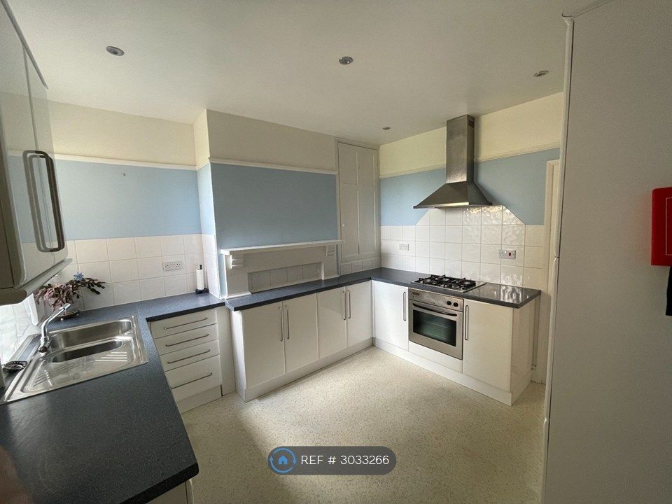 Property photo 3 of 14 Kitchen/Diner