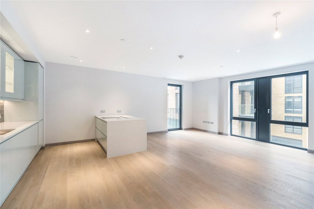 Property photo 2 of 9 Reception