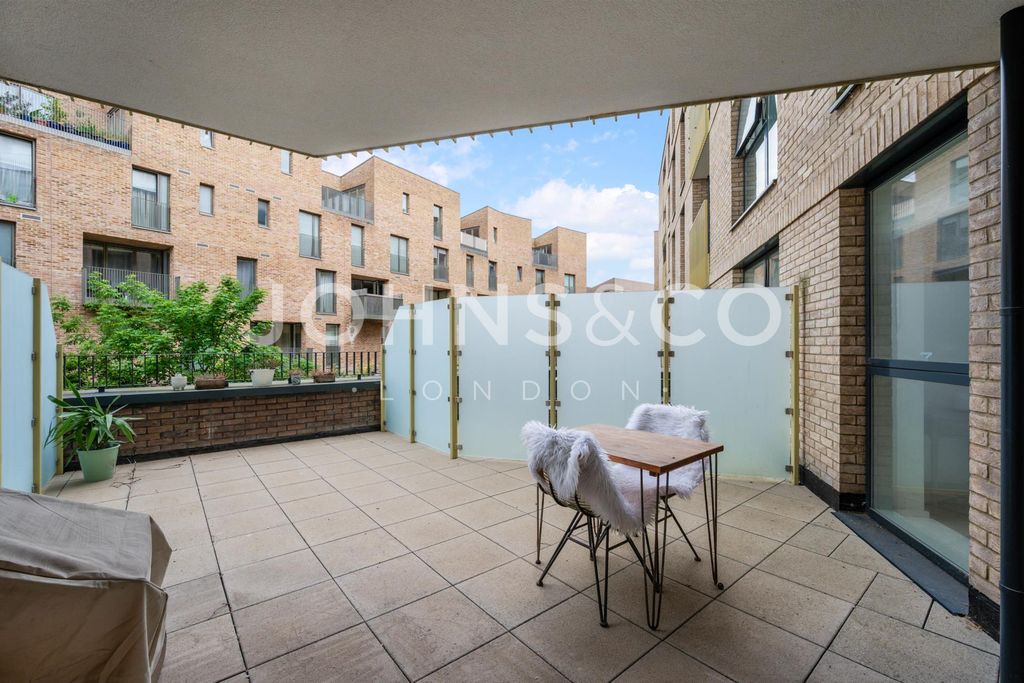 Property photo 2 of 7