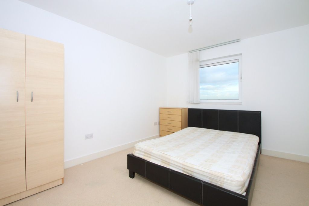 Property photo 2 of 11 Image
