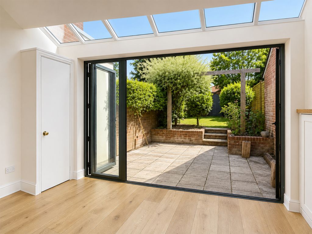 Property photo 3 of 11 Ss21 Doors
