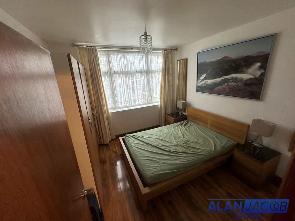 Property photo 3 of 5