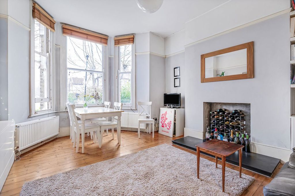 Property photo 2 of 7