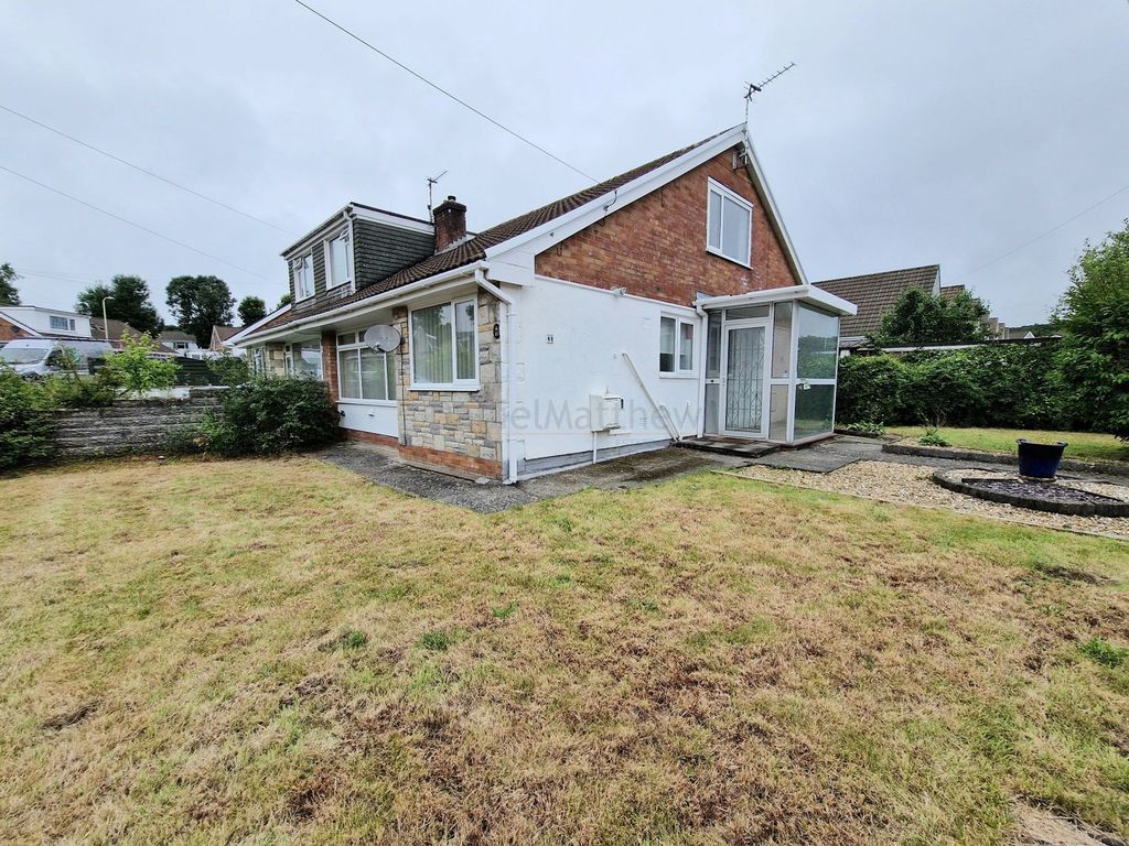 Property photo 1 of 7 Main