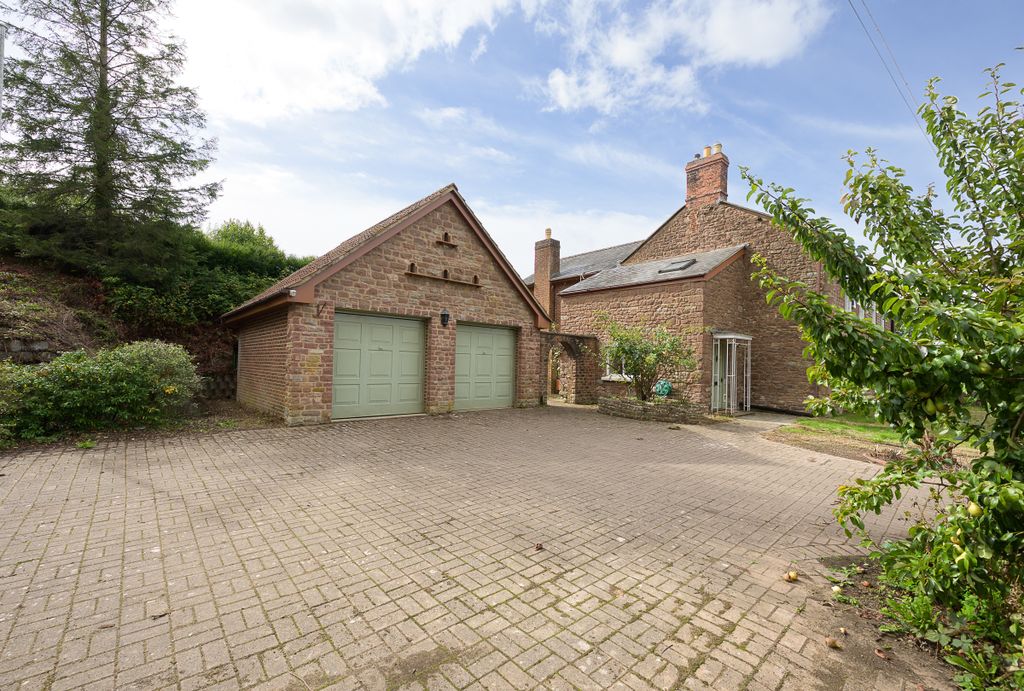 Property photo 3 of 25 Lower Weston House-41