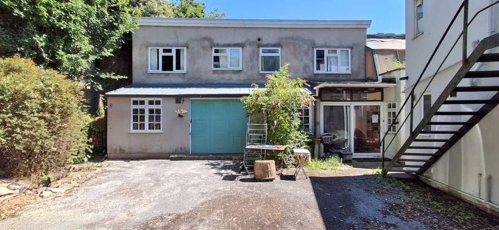 Property photo 1 of 2 Image 1