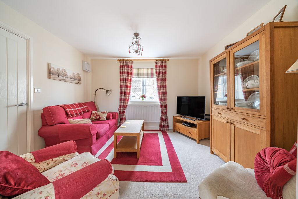 Property photo 2 of 18 12535572