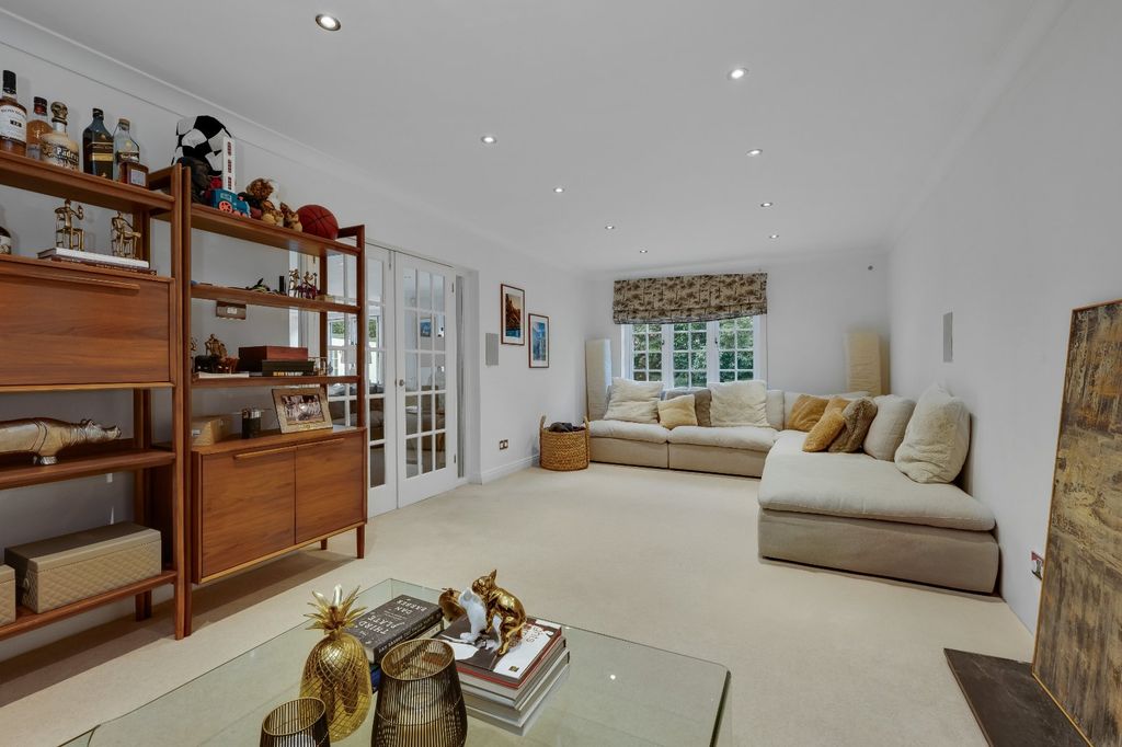 Property photo 3 of 15 Reception Room