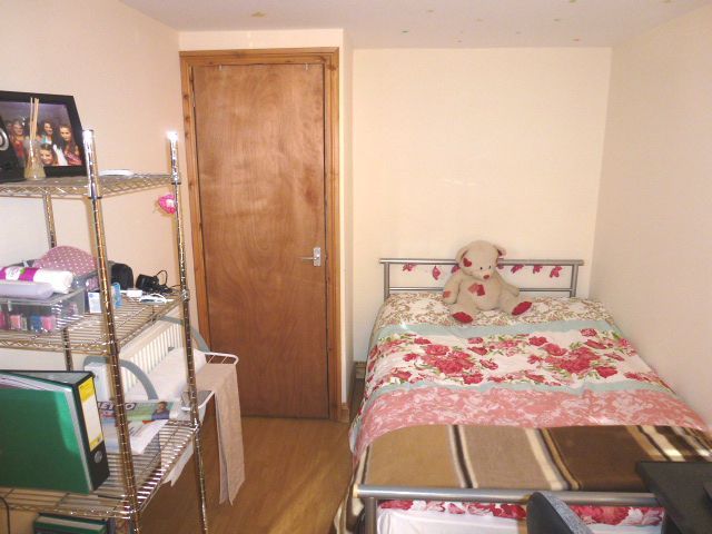 Property photo 3 of 8 Photo 3