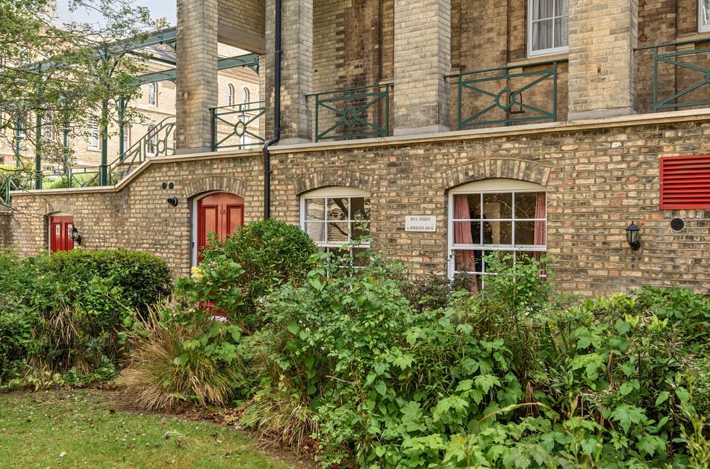 Property photo 1 of 19 1452703-16-69F9cc...