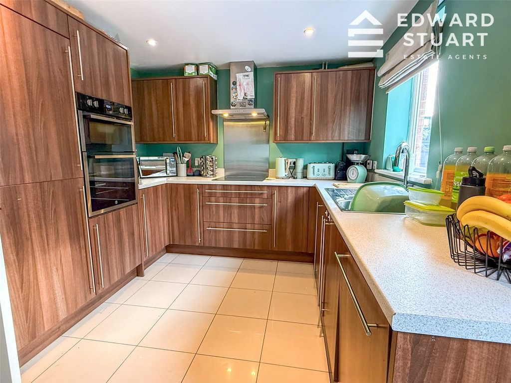 Property photo 2 of 11 Picture No. 10