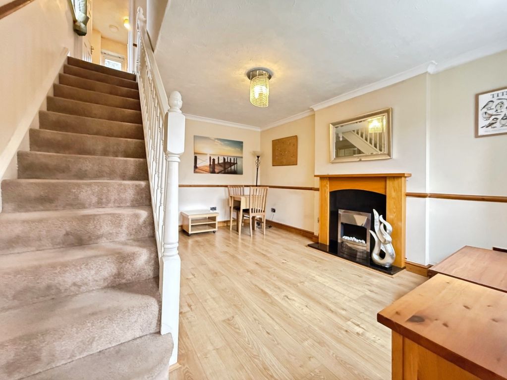 Property photo 2 of 19 4965524