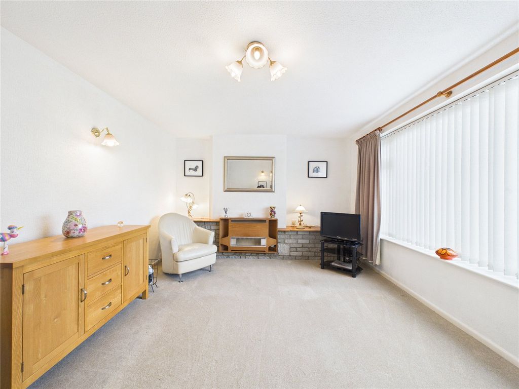 Property photo 3 of 21 Picture No. 04