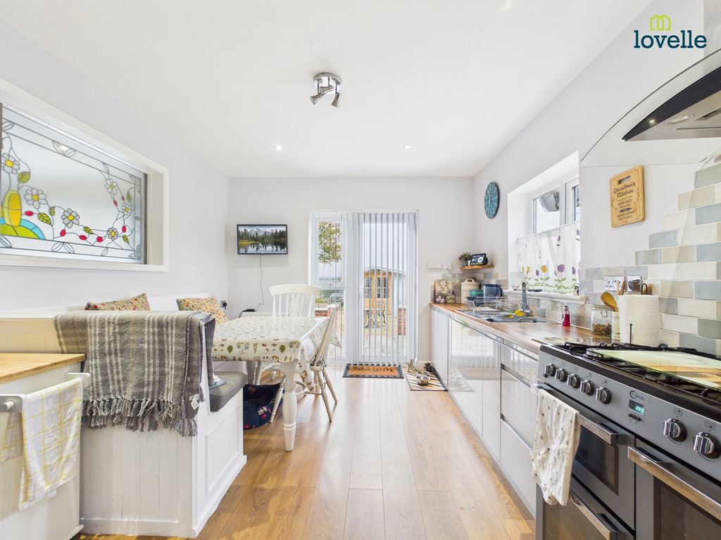 Property photo 3 of 30