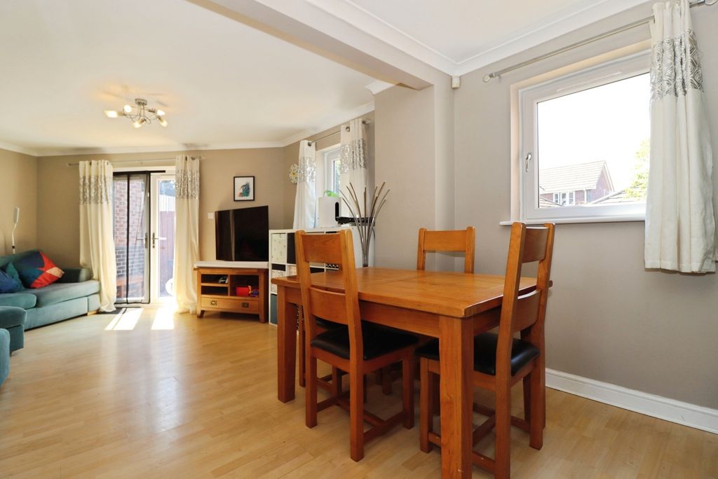 Property photo 3 of 16 Pbox-Img.Jpg