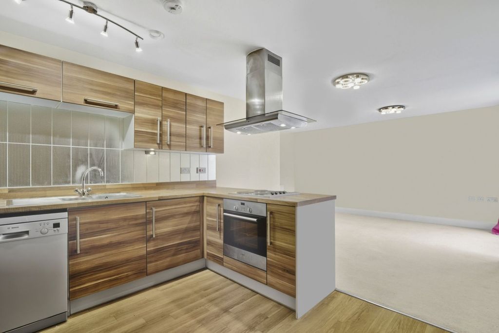 Property photo 1 of 8 Picture No. 05