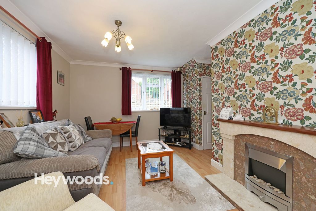 Property photo 3 of 29