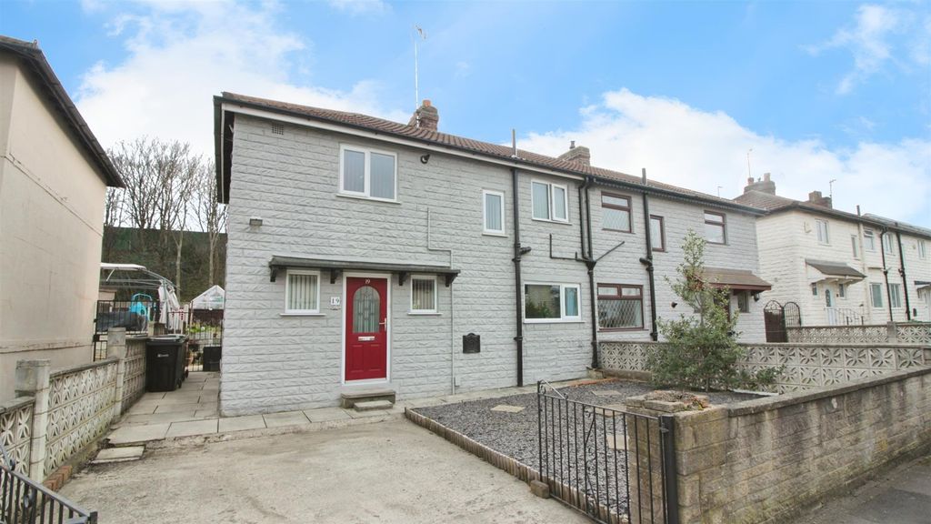 Property photo 1 of 16 External