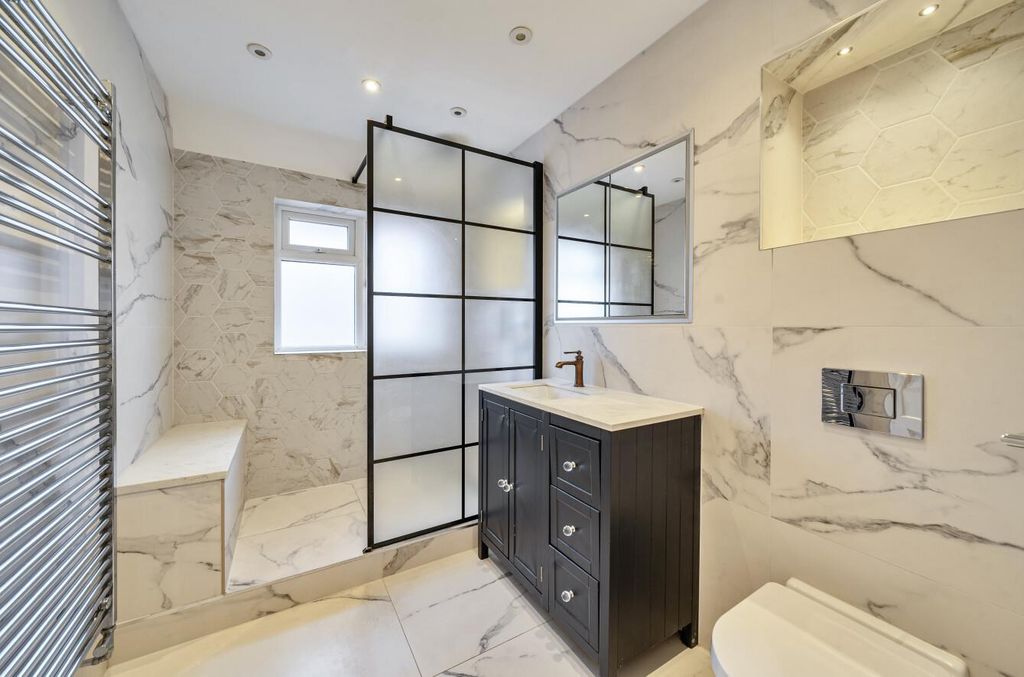 Additional image 14 of 4 bed detached house for saleCavendish Drive, Edgware HA8