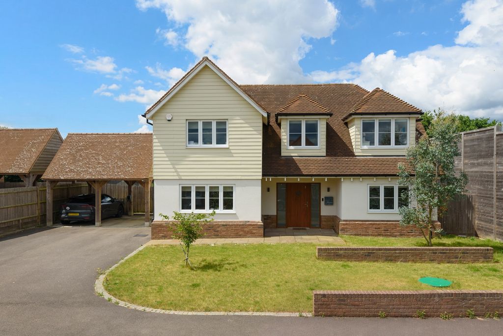 Property photo 1 of 28 5246392