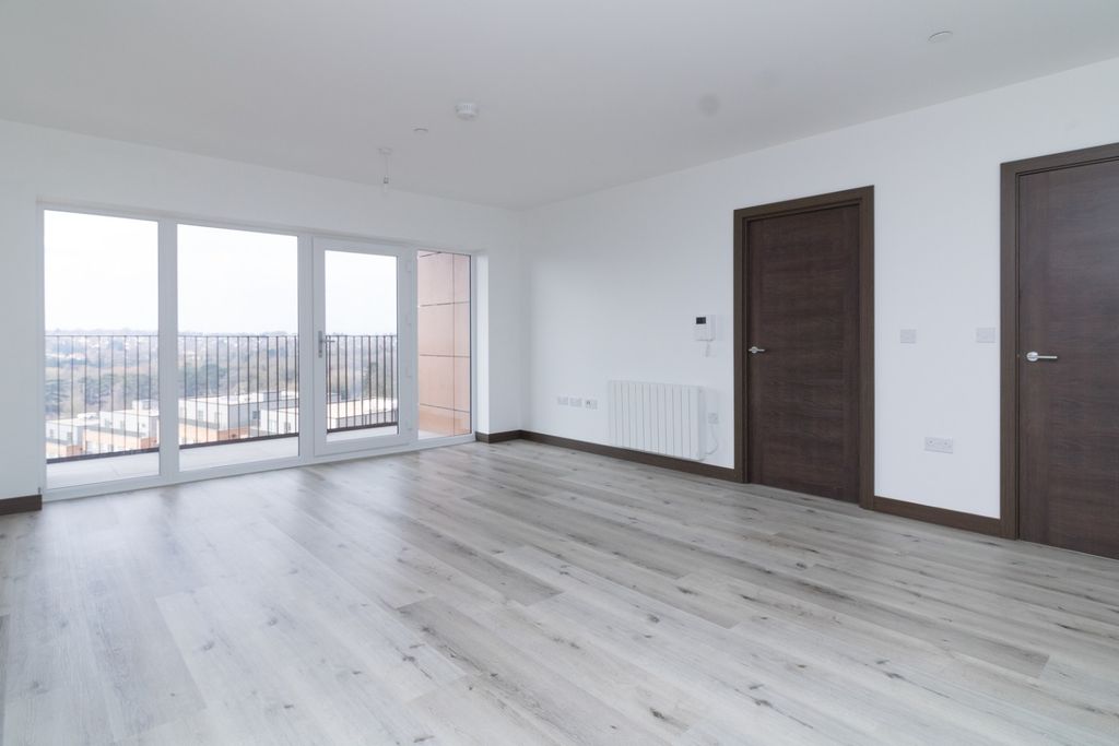 Property photo 3 of 18 2208927