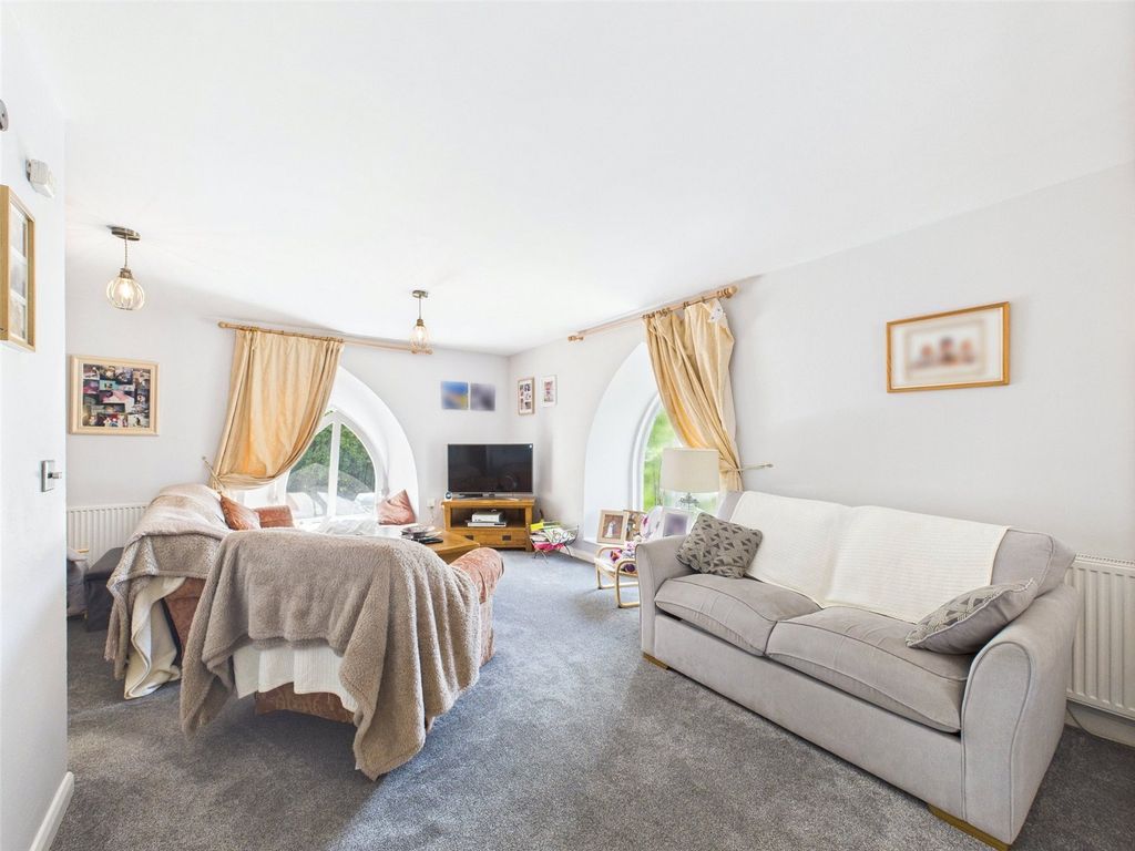 Property photo 3 of 13 Picture No. 05