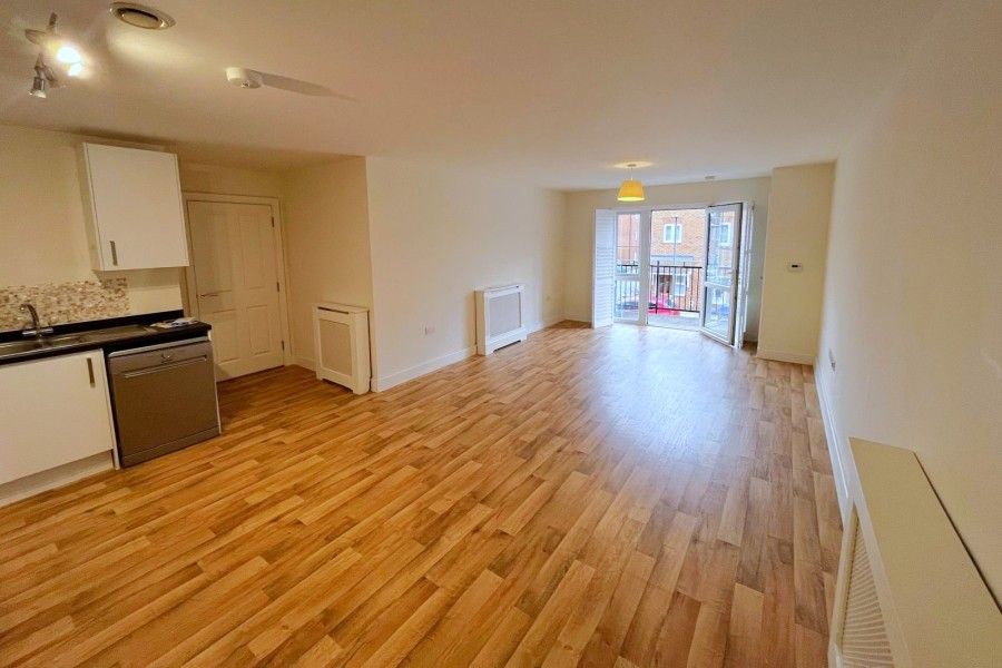 Property photo 1 of 9