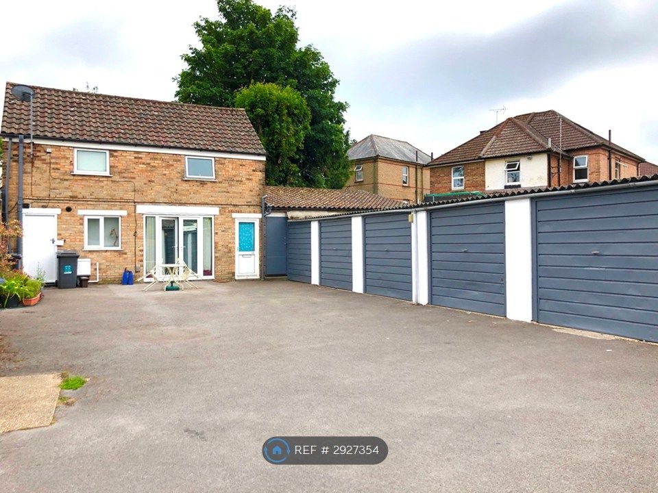 Property photo 2 of 14