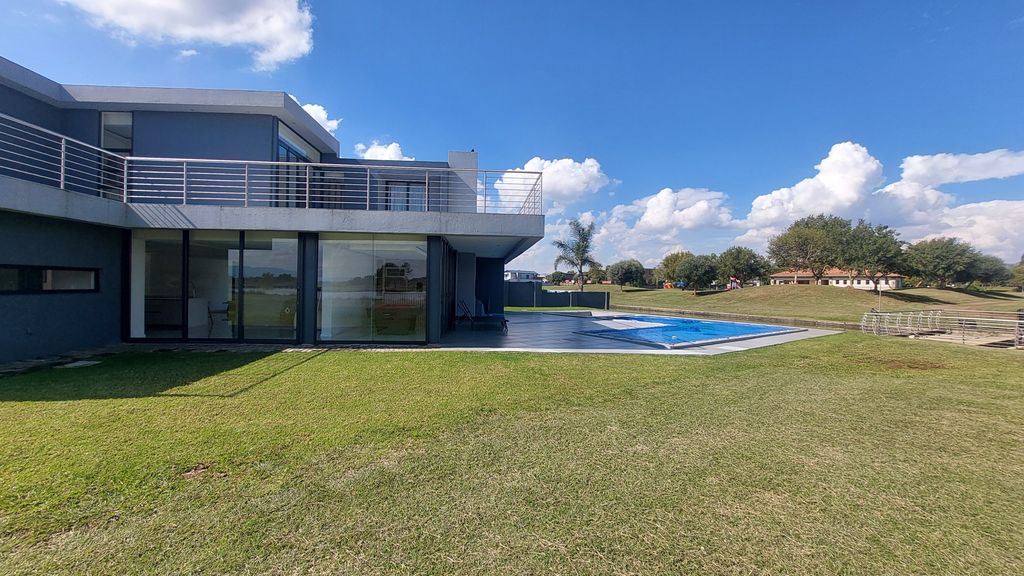 Property photo 1 of 54