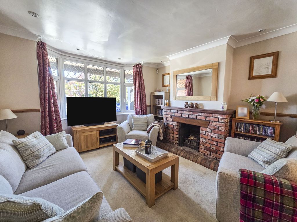 Property photo 2 of 13 Sitting Room