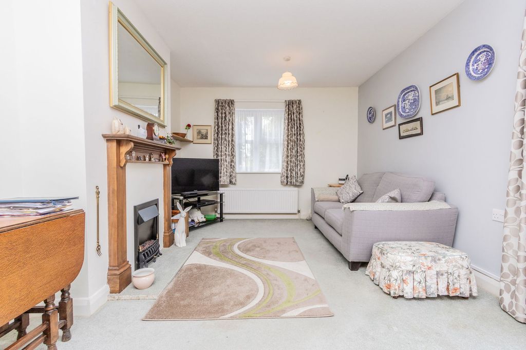 Property photo 3 of 8