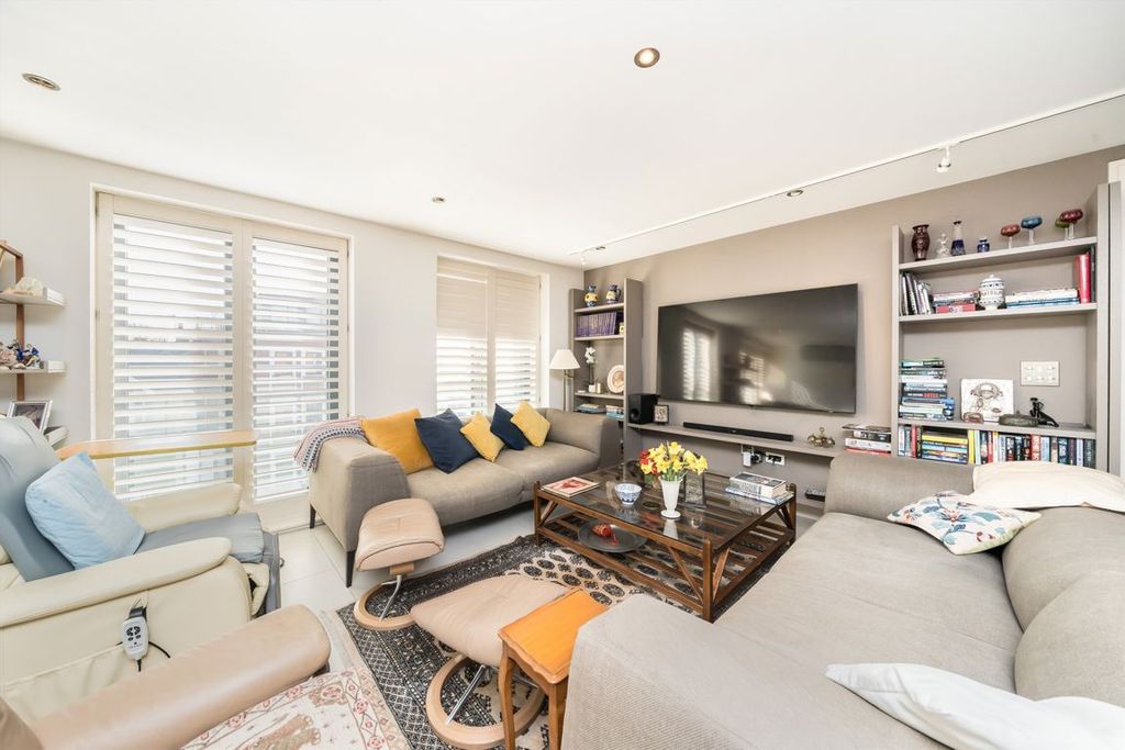 Property photo 3 of 9