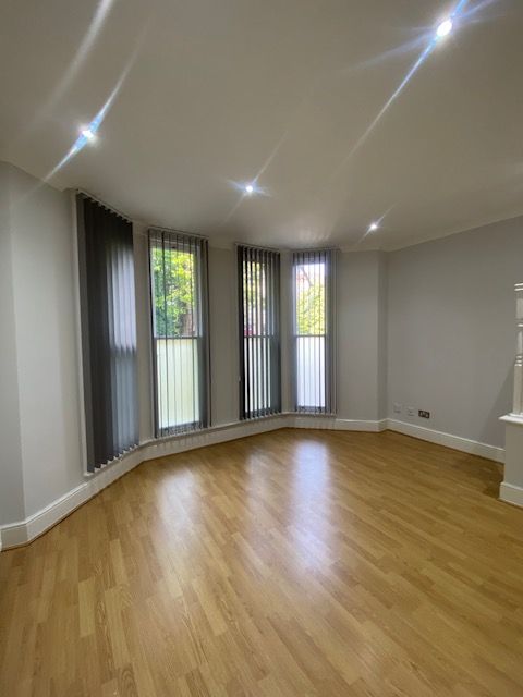 Property photo 2 of 14 Living Room