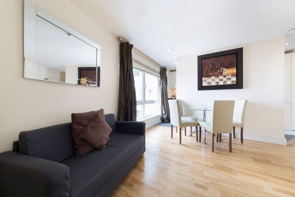 Property photo 1 of 8 Photo 9