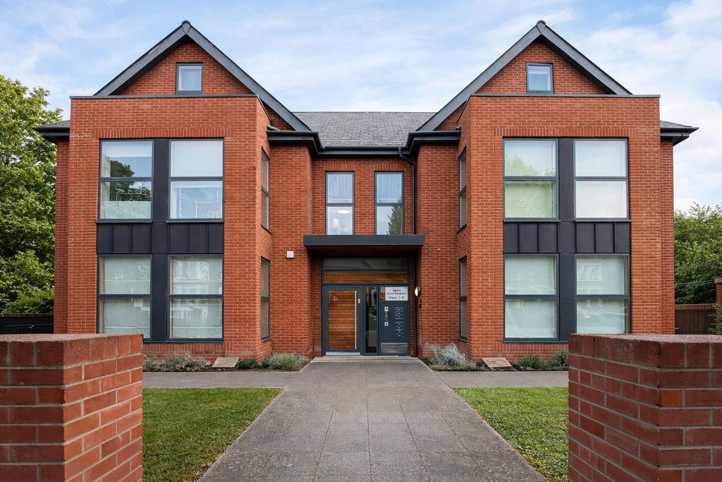 Property photo 1 of 9 Image