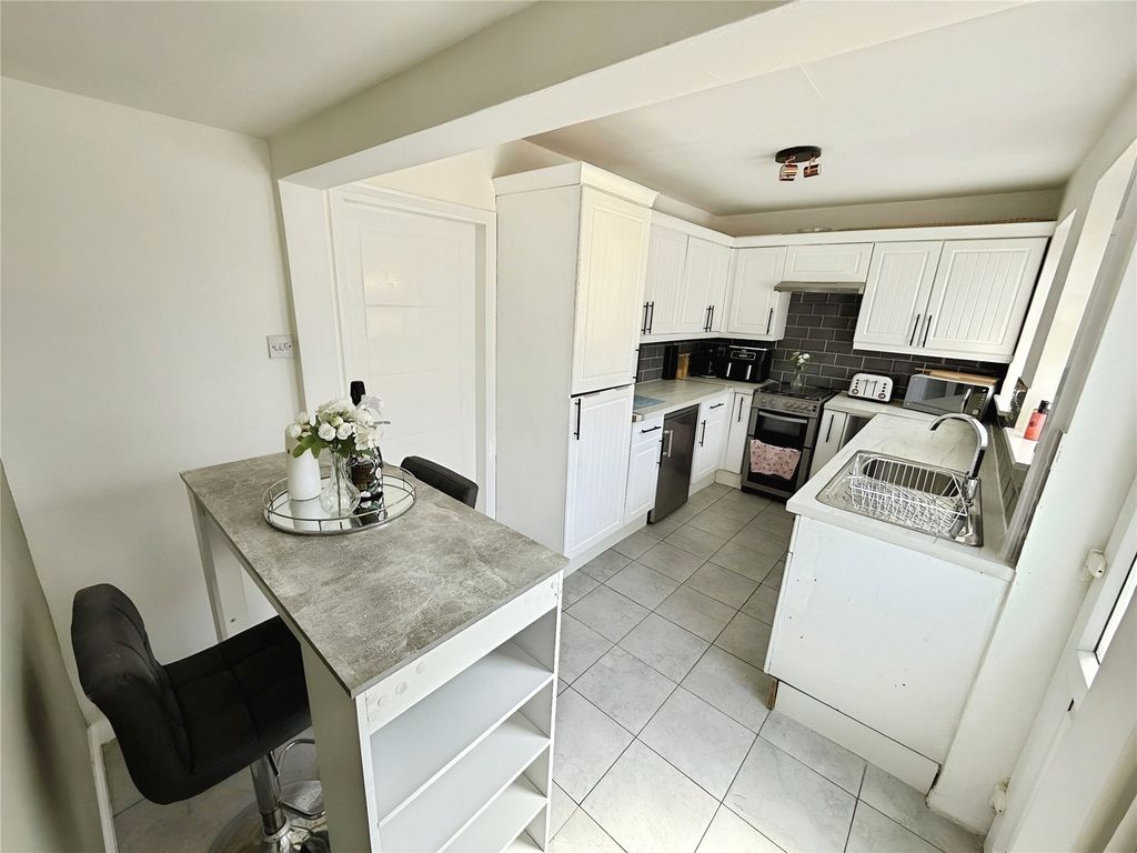 Property photo 2 of 11 Picture No. 03