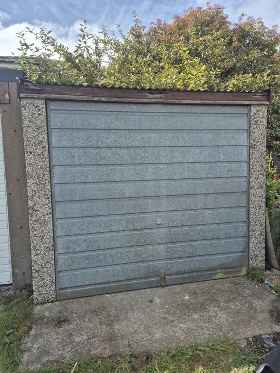 Property photo 1 of 2